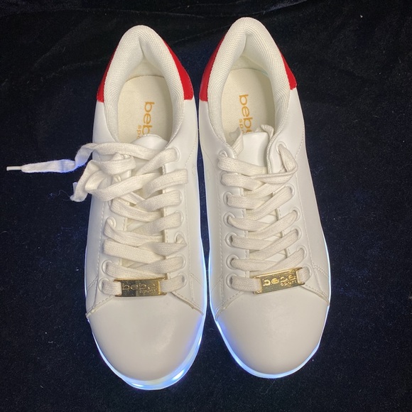 Light up sneakers - Picture 7 of 9